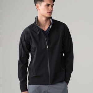 Lululemon Men's Black Furtive Rain Jacket - Medium